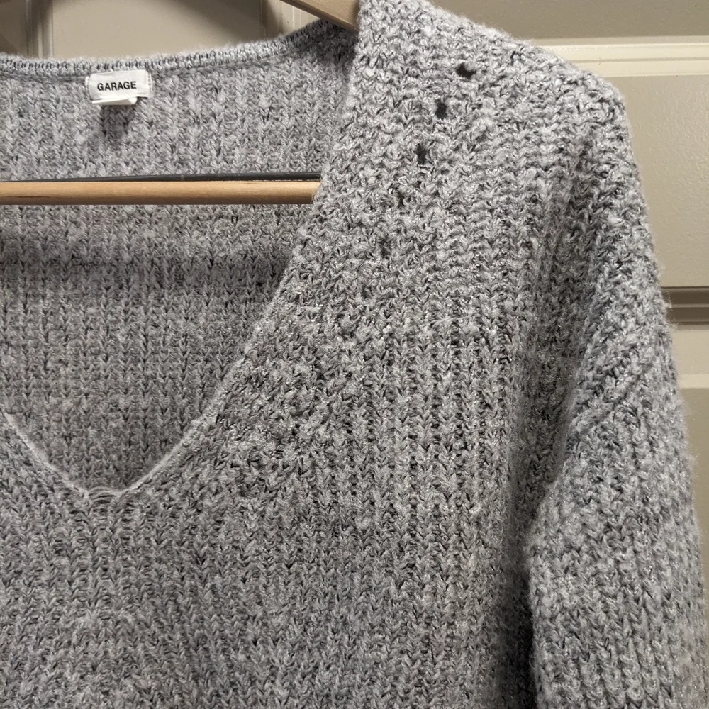 Garage Cropped V-neck Relaxed Fit Sweater- size P/small